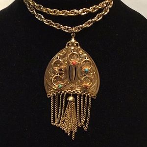Vintage ART Gold Tone Pendant Necklace